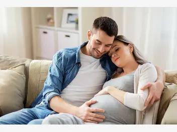 Ilustracja artykułu uznanie ojcostwa przed porodem - jak to zrobić i dlaczego?