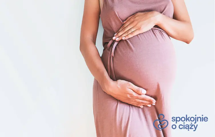 Jak powinno wyglądać planowanie ciąży krok po kroku oraz kobieta z brzuszkiem w zaawansowanej ciąży