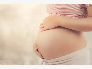 Ilustracja artykułu skracanie szyjki macicy w ciąży - przyczyny, objawy, rokowania