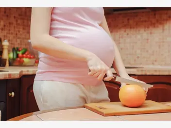 Ilustracja artykułu grejpfrut w ciąży – czy można jeść? co z innymi cytrusami?