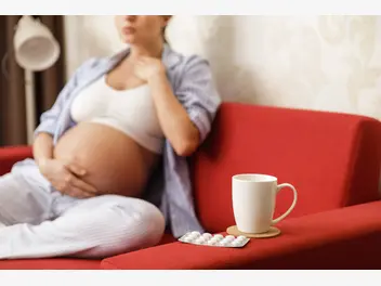 Ilustracja artykułu ból gardła w ciąży - jak leczyć, co wziąć, na co uważać?