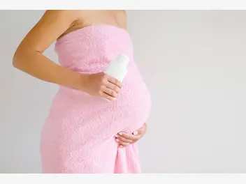 Ilustracja artykułu płyn do higieny intymnej w ciąży – jaki wybrać? położna wyjaśnia