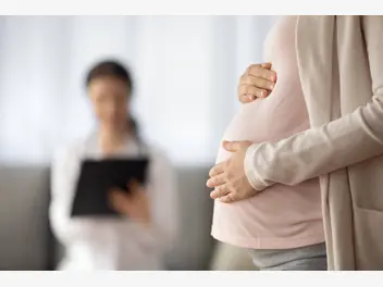 Ilustracja artykułu owsica w ciąży – jak bezpiecznie wyleczyć przyszłą mamę?