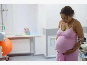 Ilustracja artykułu skurcze w ciąży – jak odróżnić przepowiadające od porodowych?