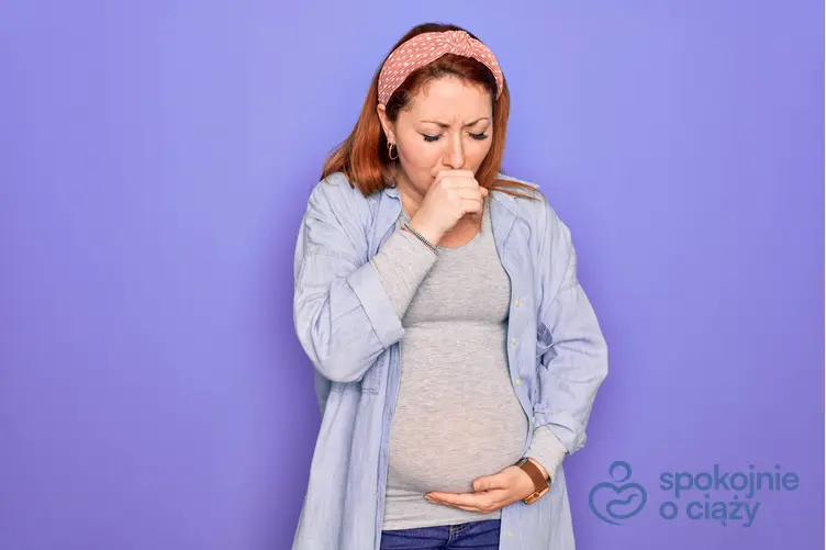 Kobieta w zaawansowanej ciąży podczas kaszlu na fioletowym tle, a także kaszel w ciąży krok po kroku