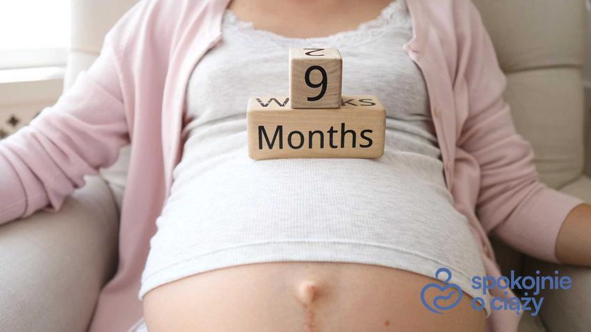 Kobieta w 9 miesiącu ciąży, a także dziewiąty miesiąc ciąży, przebieg, dolegliwości, porady