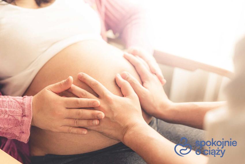 Kobieta w ciąży oraz babcin sposoby na zajście w ciążę oraz najlepsze metody