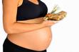 Czy imbir w ciąży jest bezpieczny? Położna wyjaśnia