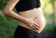 Przepuklina pępkowa w ciąży – przyczyny, objawy, skutki, leczenie