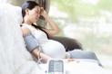 Zawroty głowy w ciąży - położna zdradza przyczyny i sposoby